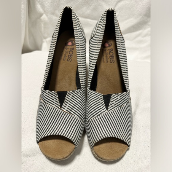 Bobs by Sketchers, wedge heels, women’s sz 10 - Picture 4 of 7